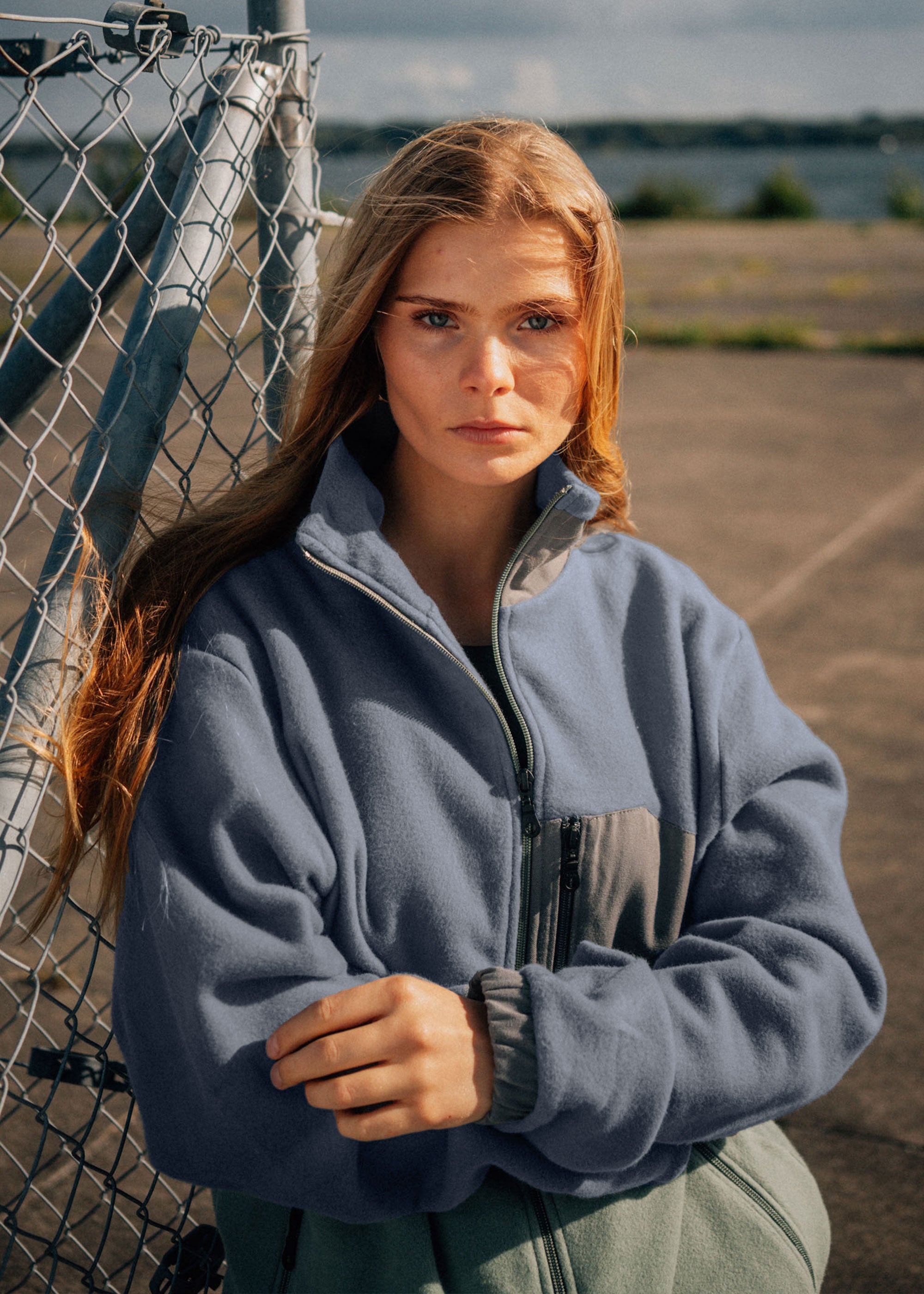 Unser Model Maike ist <strong>176 cm</strong> groß und trägt <strong>Größe L</strong>.#