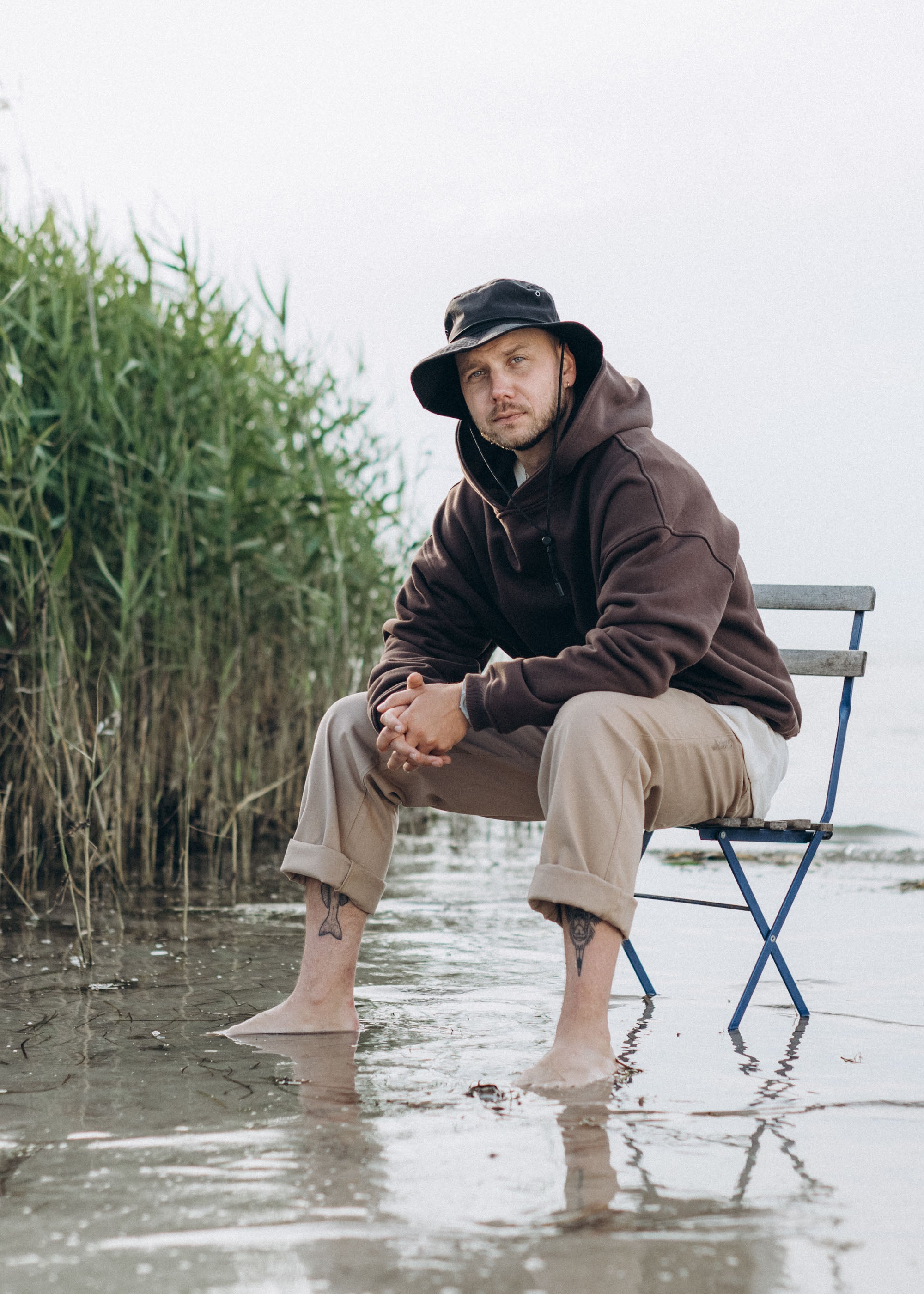 Unser Model Jonas ist <strong>184 cm</strong> groß und trägt <strong>Größe L</strong>.#