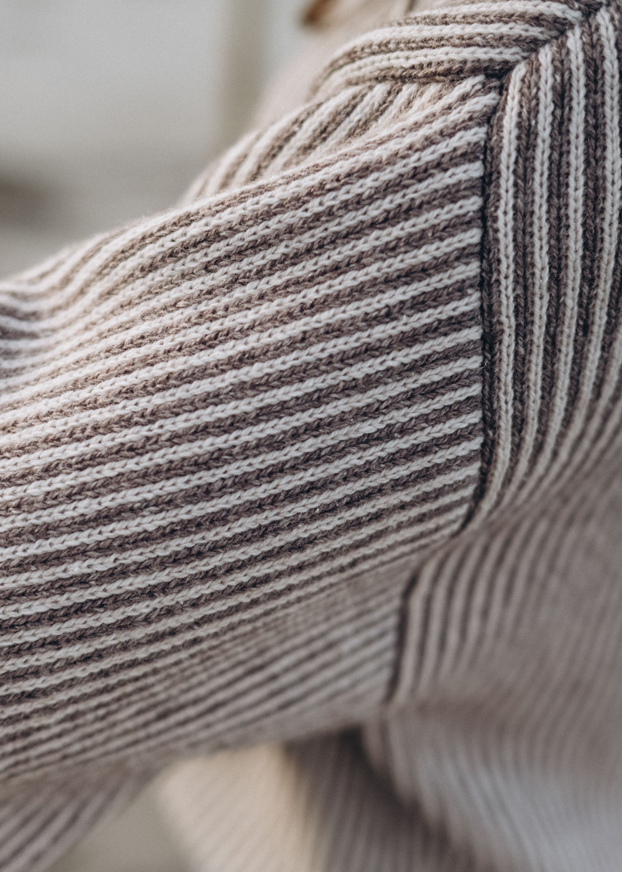 Unser Model Acelya ist <strong>173 cm</strong> groß und trägt <strong>Größe S</strong>.#