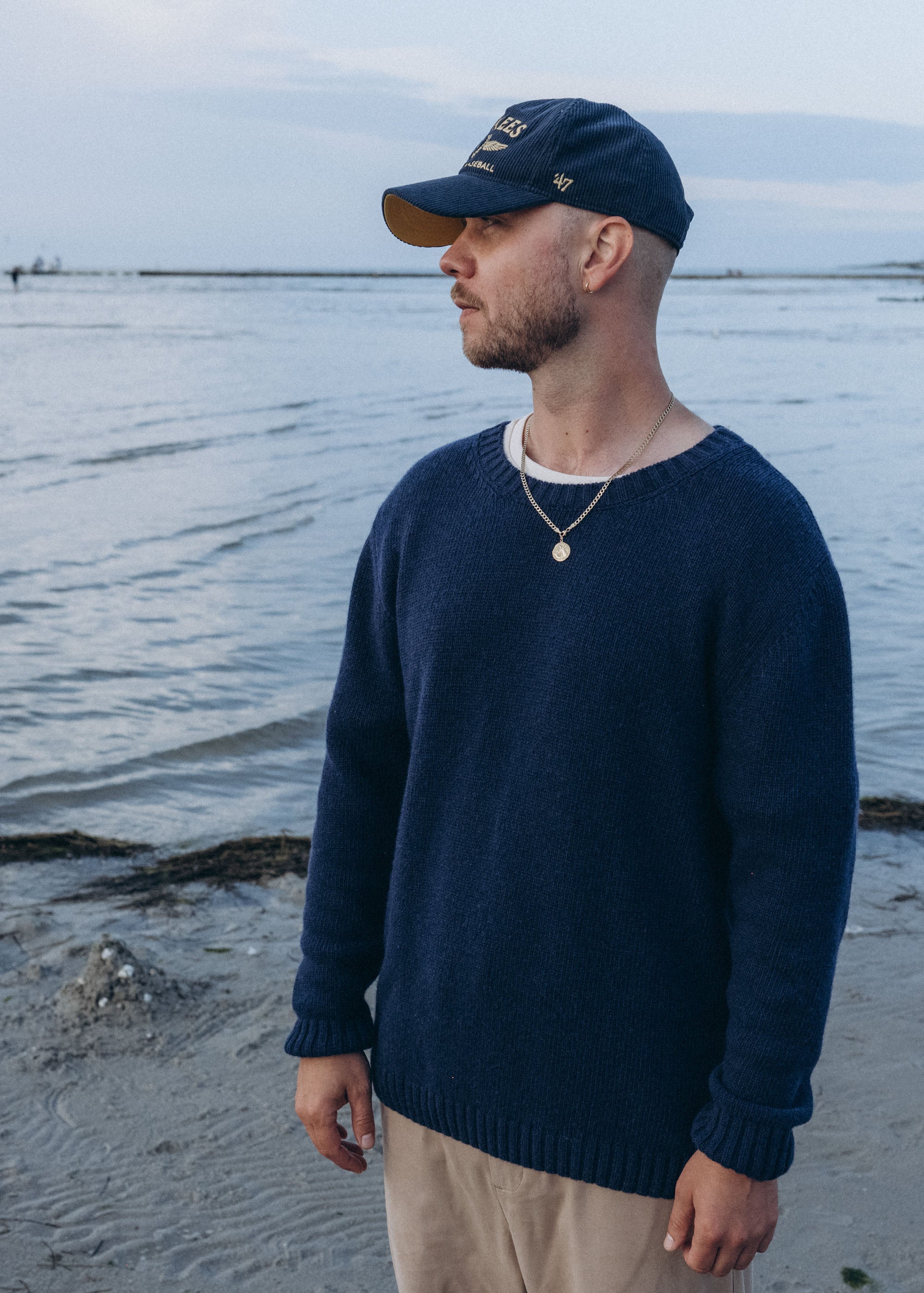 Unser Model Jonas ist <strong>184 cm</strong> groß und trägt <strong>Größe XL</strong>.#