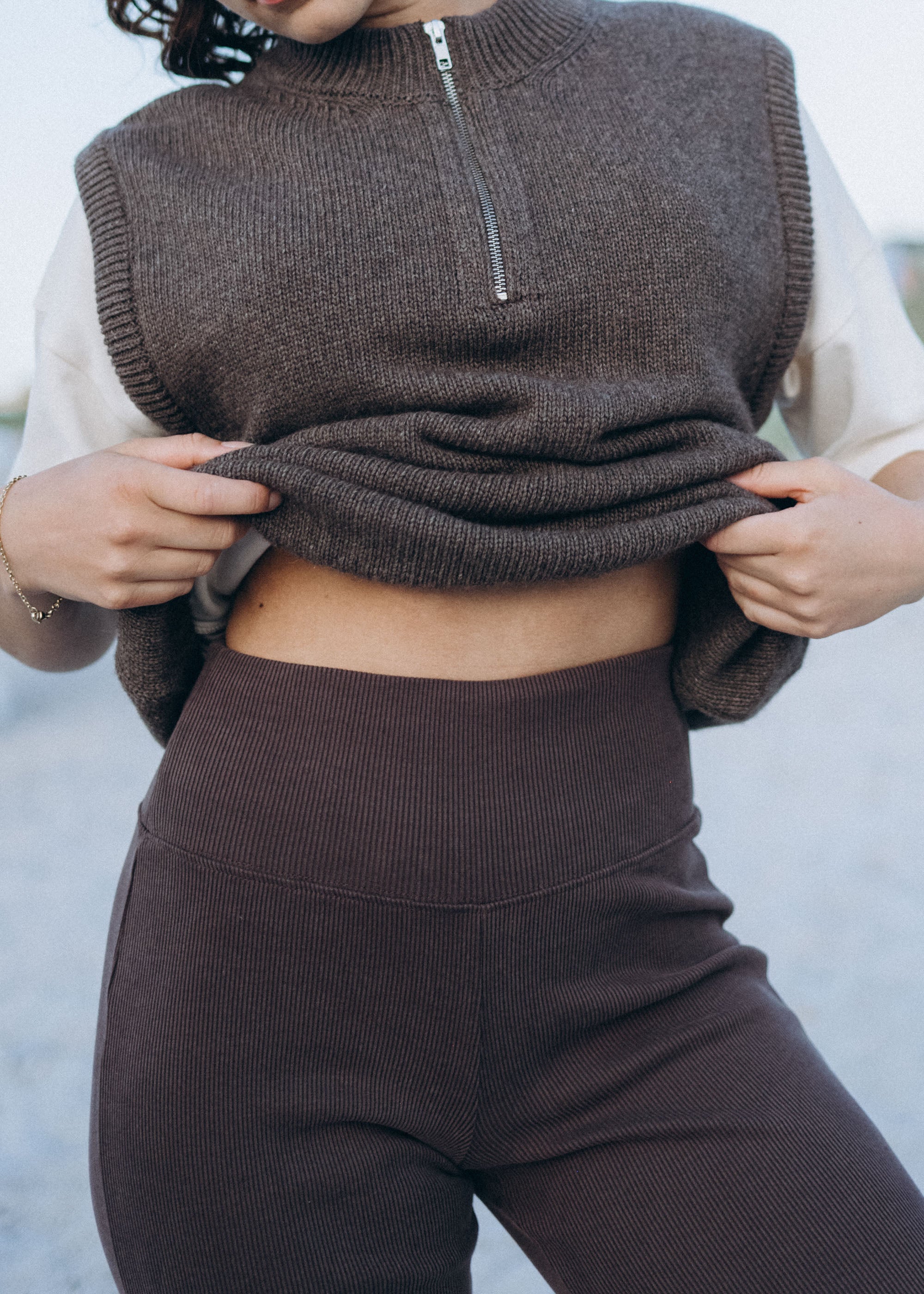 Unser Model Acelya ist <strong>173 cm</strong> groß und trägt <strong>Größe S</strong>.#
