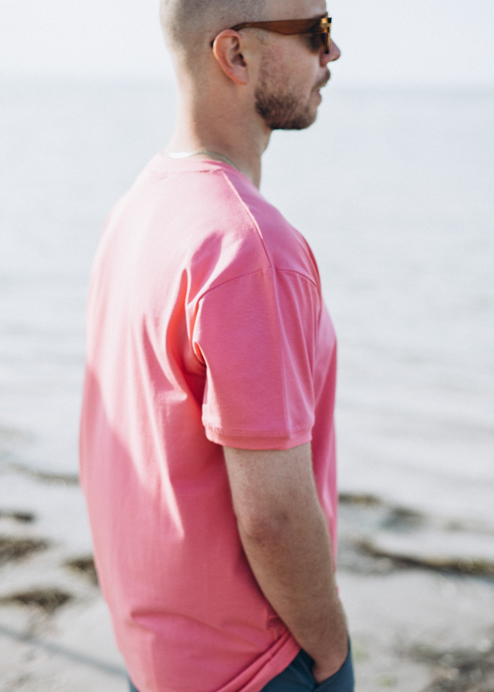 Unser Model Jonas ist <strong>184 cm</strong> groß und trägt <strong>Größe XL</strong>.#