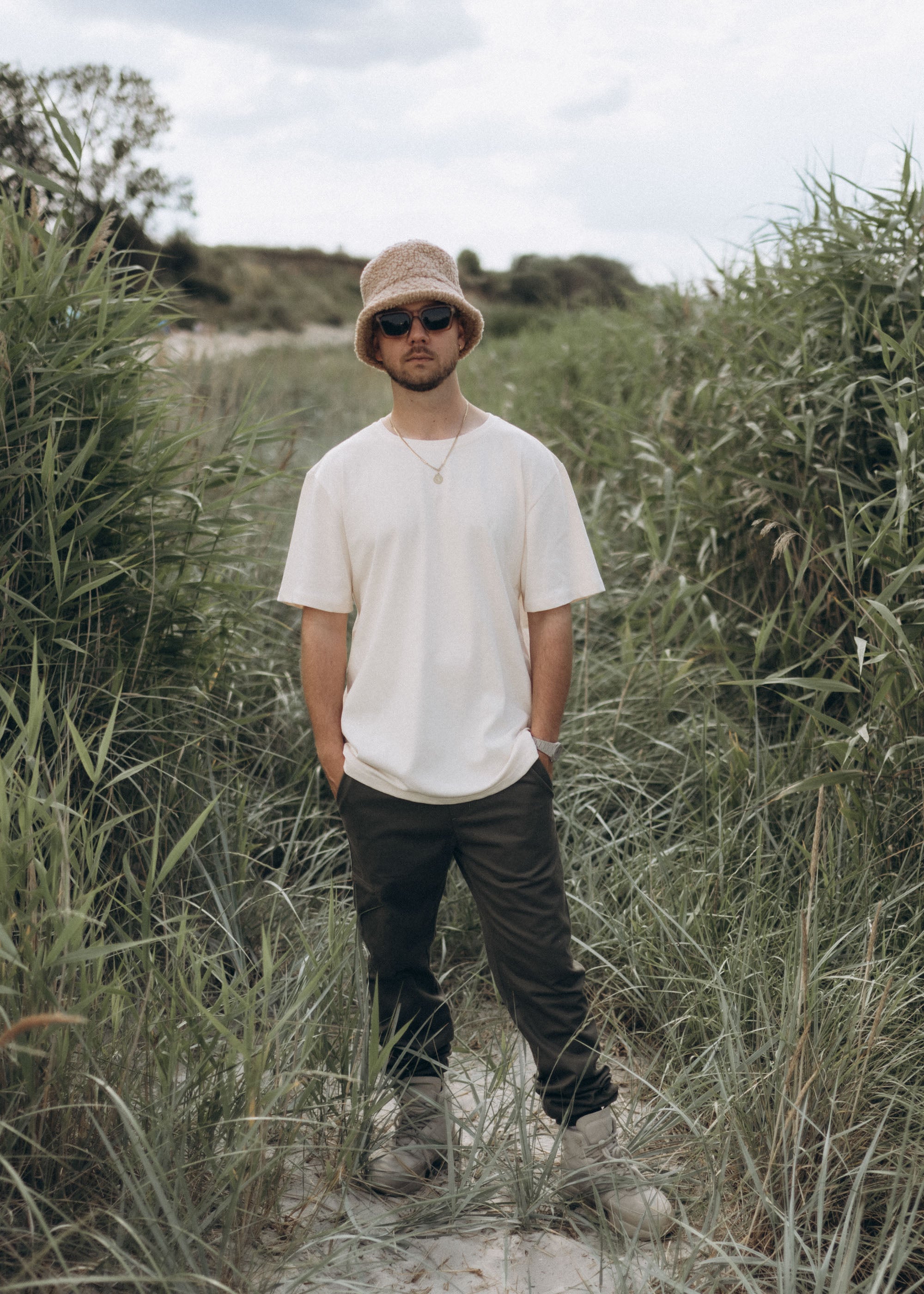 Unser Model Jonas ist <strong>184 cm</strong> groß und trägt <strong>Größe XL</strong>.#