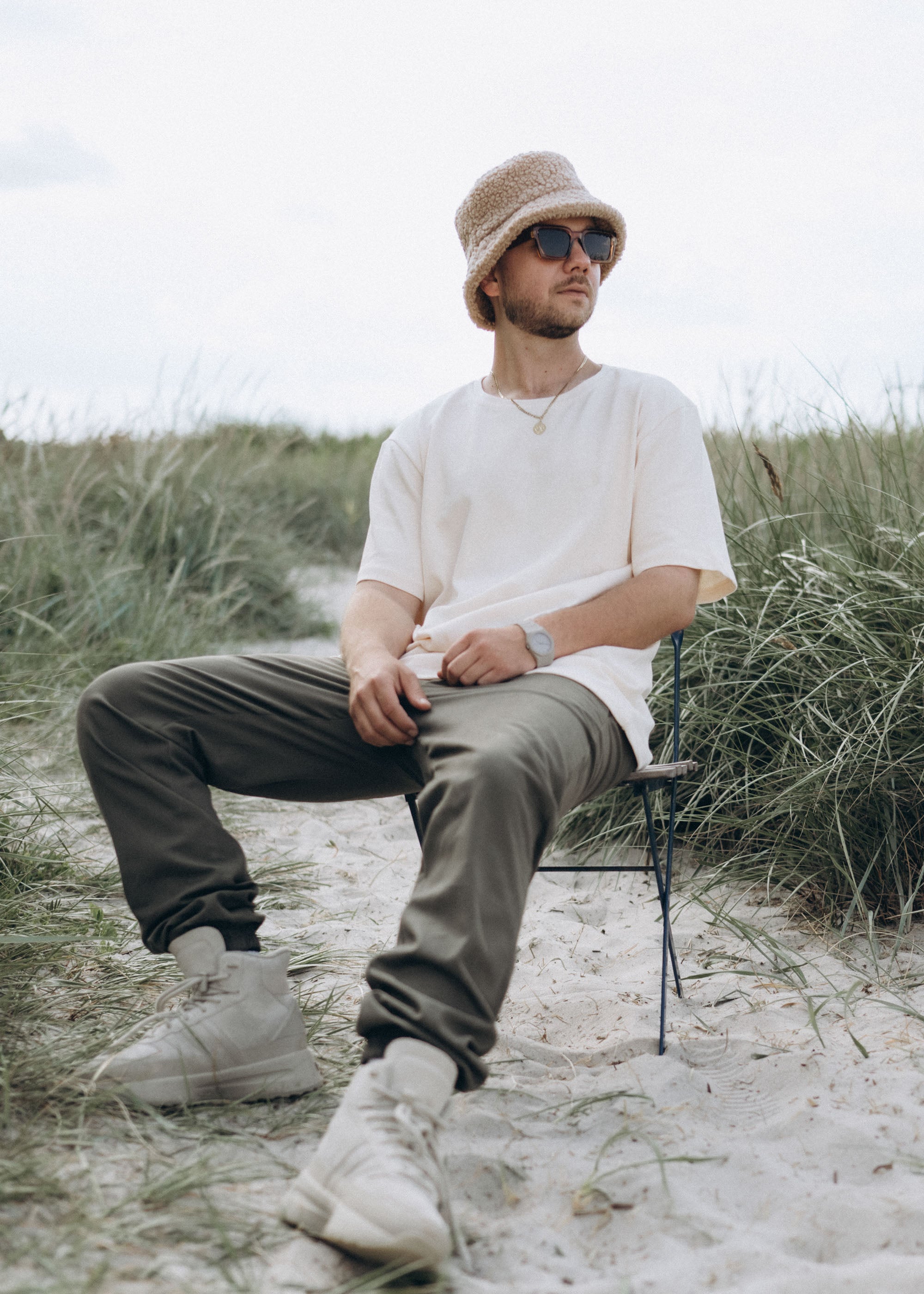 Unser Model Jonas ist <strong>184 cm</strong> groß und trägt <strong>Größe XL</strong>.#
