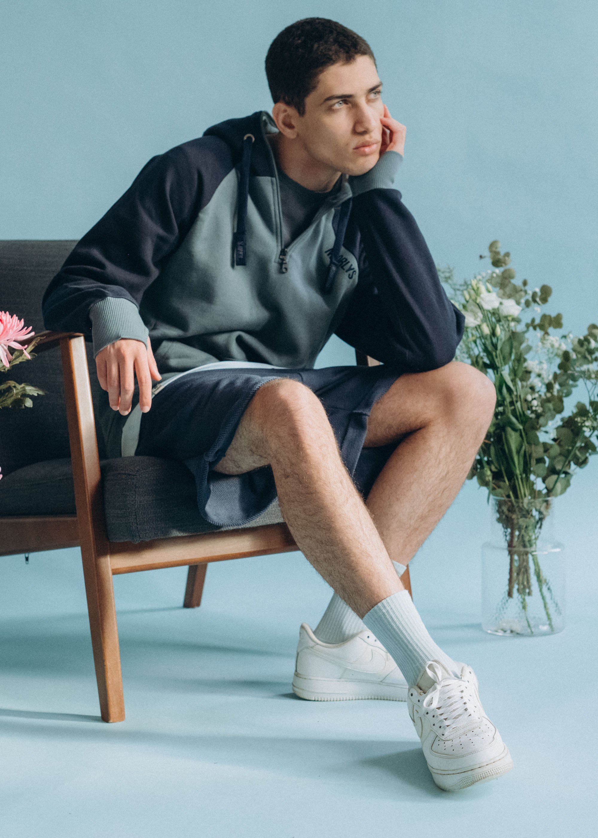 Unser Model Alisson ist <strong>184 cm</strong> groß und trägt <strong>Größe L</strong>.#