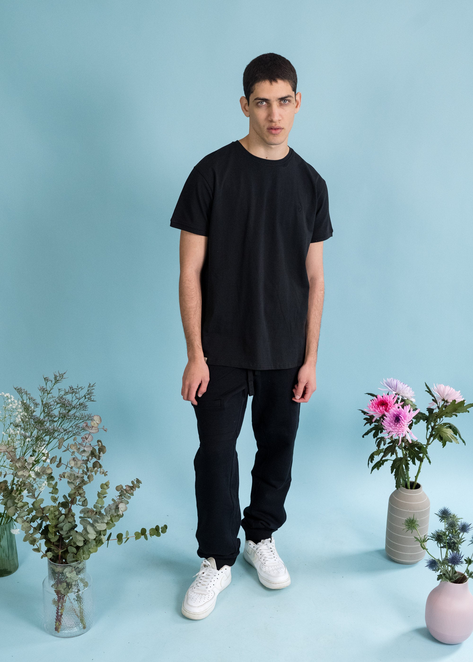 Unser Model Alisson ist <strong>184 cm</strong> groß und trägt <strong>Größe L</strong>.#