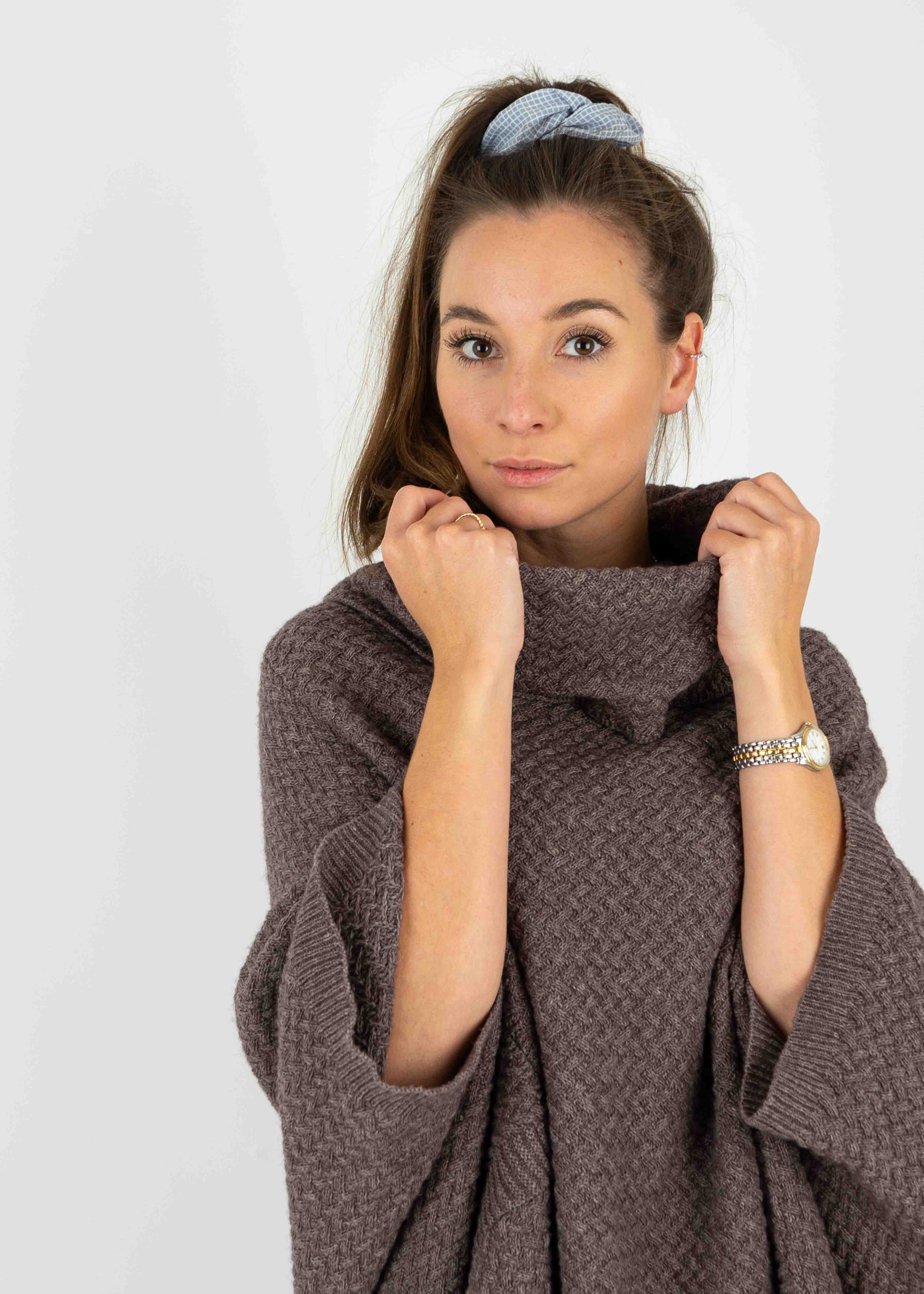 Unser Model Katy ist <strong>168 cm</strong> groß und trägt <strong>Größe S</strong>.#