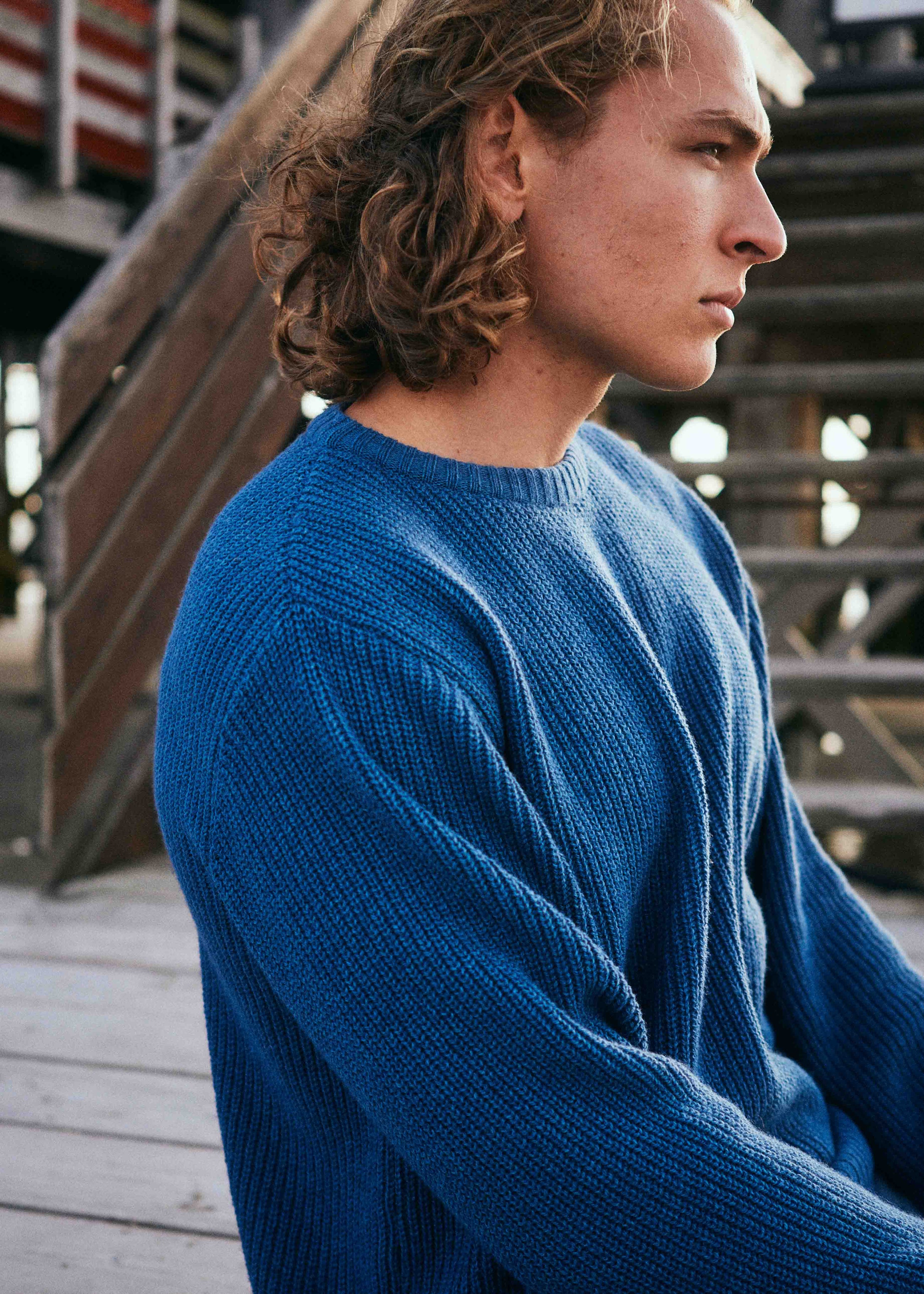 Unser Model Leander ist <strong>190 cm</strong> groß und trägt <strong>Größe L</strong>.#