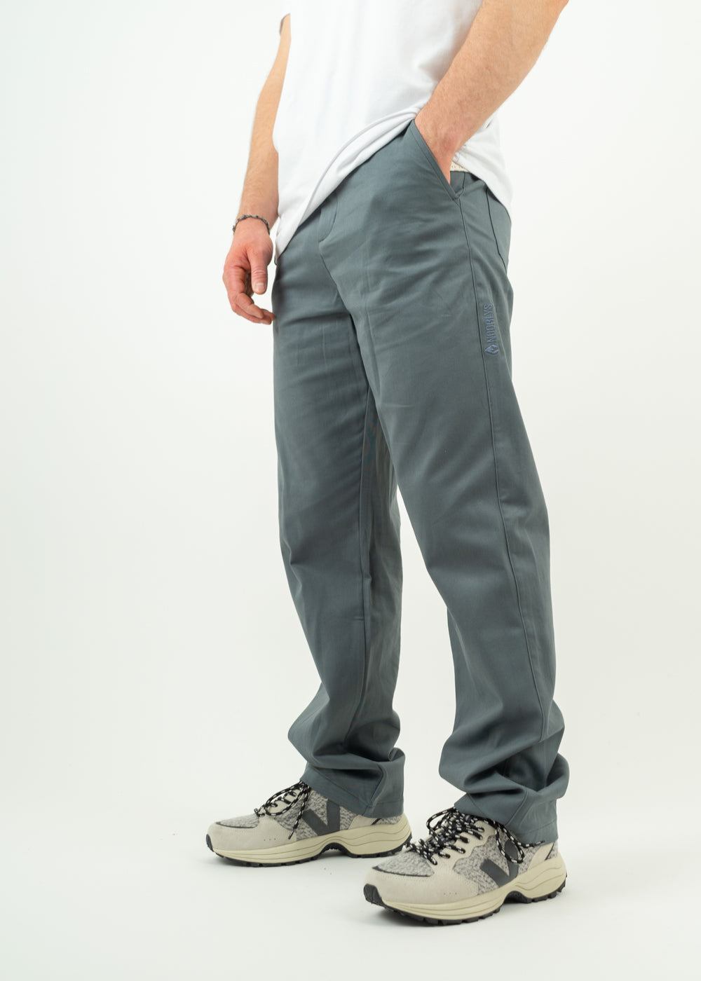 Unser Model Henry ist <strong>178 cm</strong> groß und trägt <strong>Größe S</strong>.#