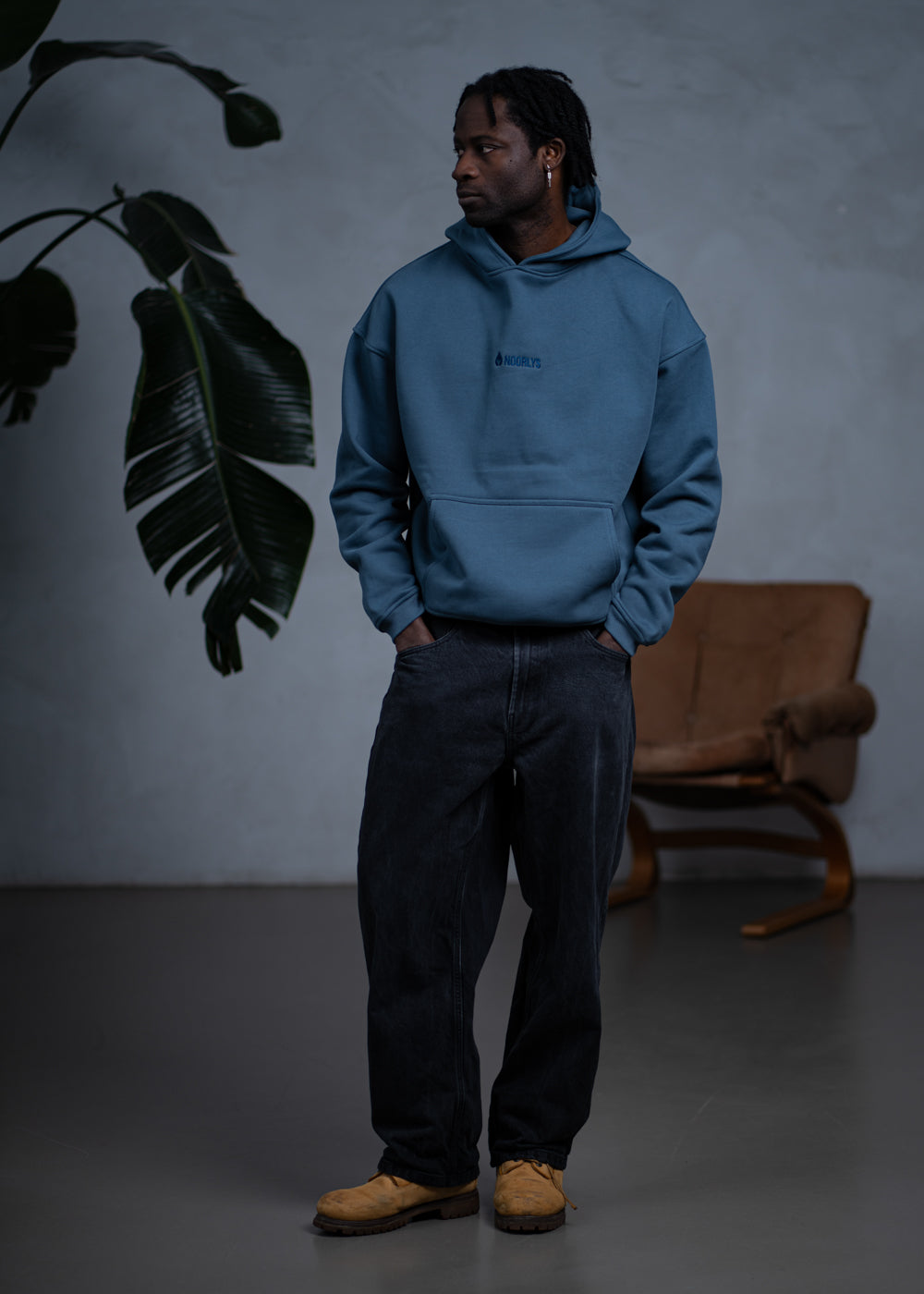 Unser Model K ist <strong>189 cm</strong> groß und trägt <strong>Größe L</strong>.#