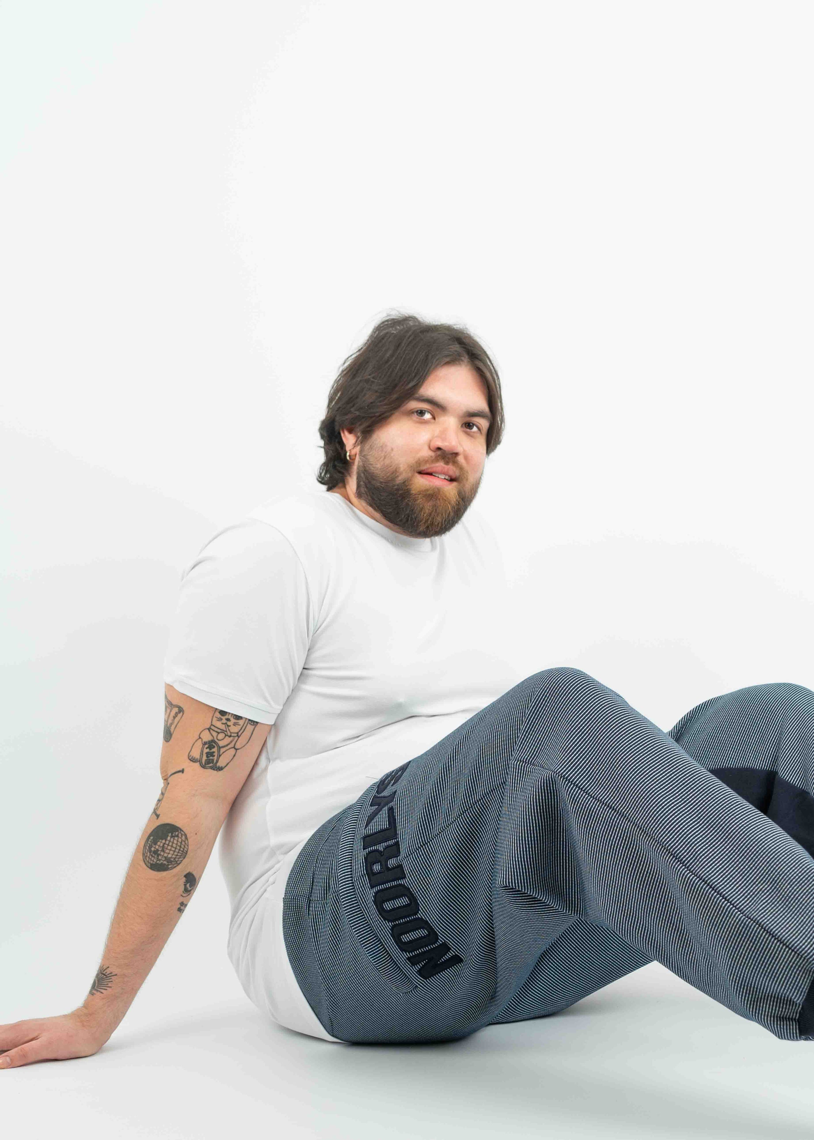 Unser Model Kurt ist <strong>196 cm</strong> groß und trägt <strong>Größe L+</strong>.#