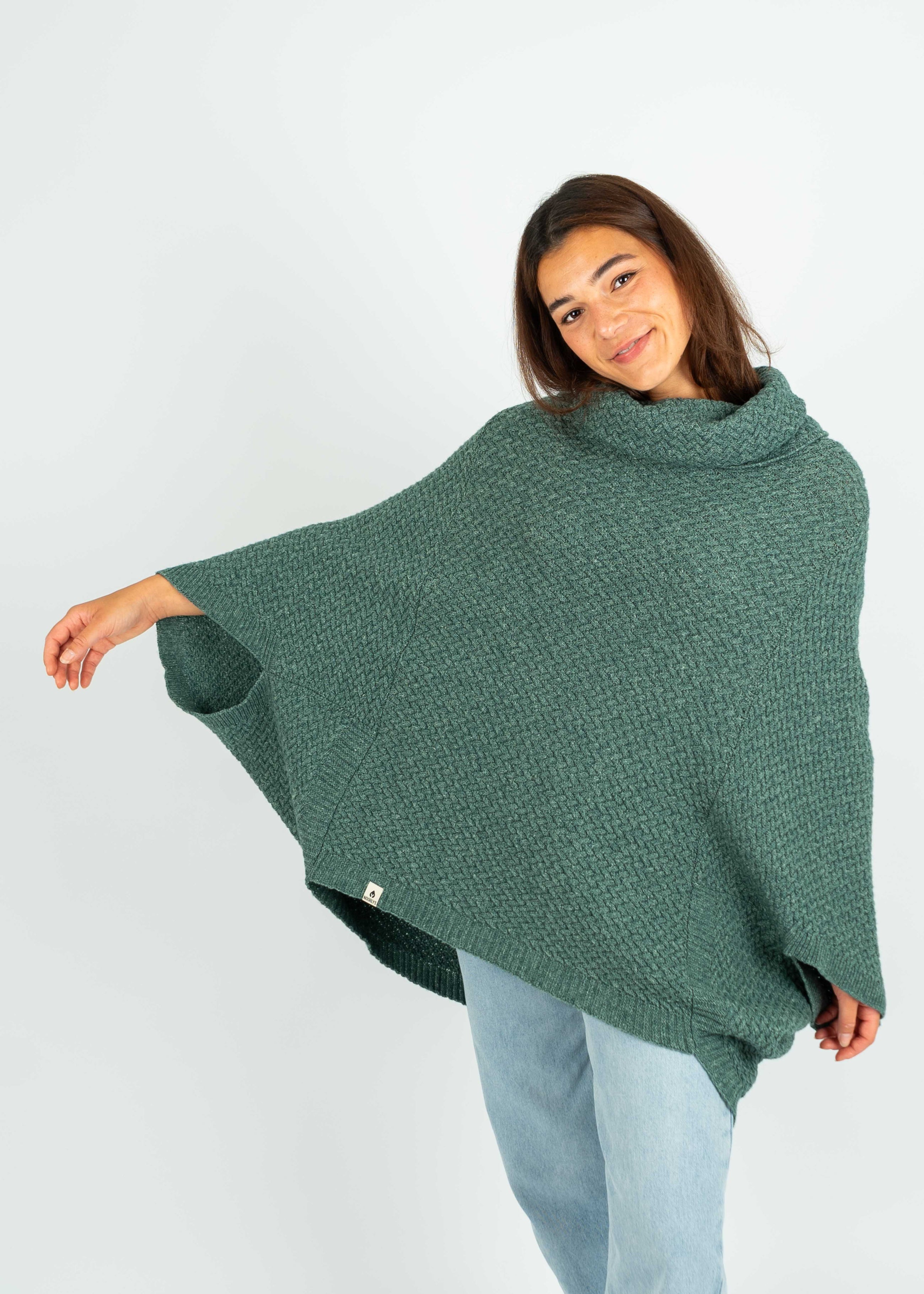 Unser Model Acelya ist <strong>173 cm</strong> groß und trägt <strong>Größe S</strong>.#