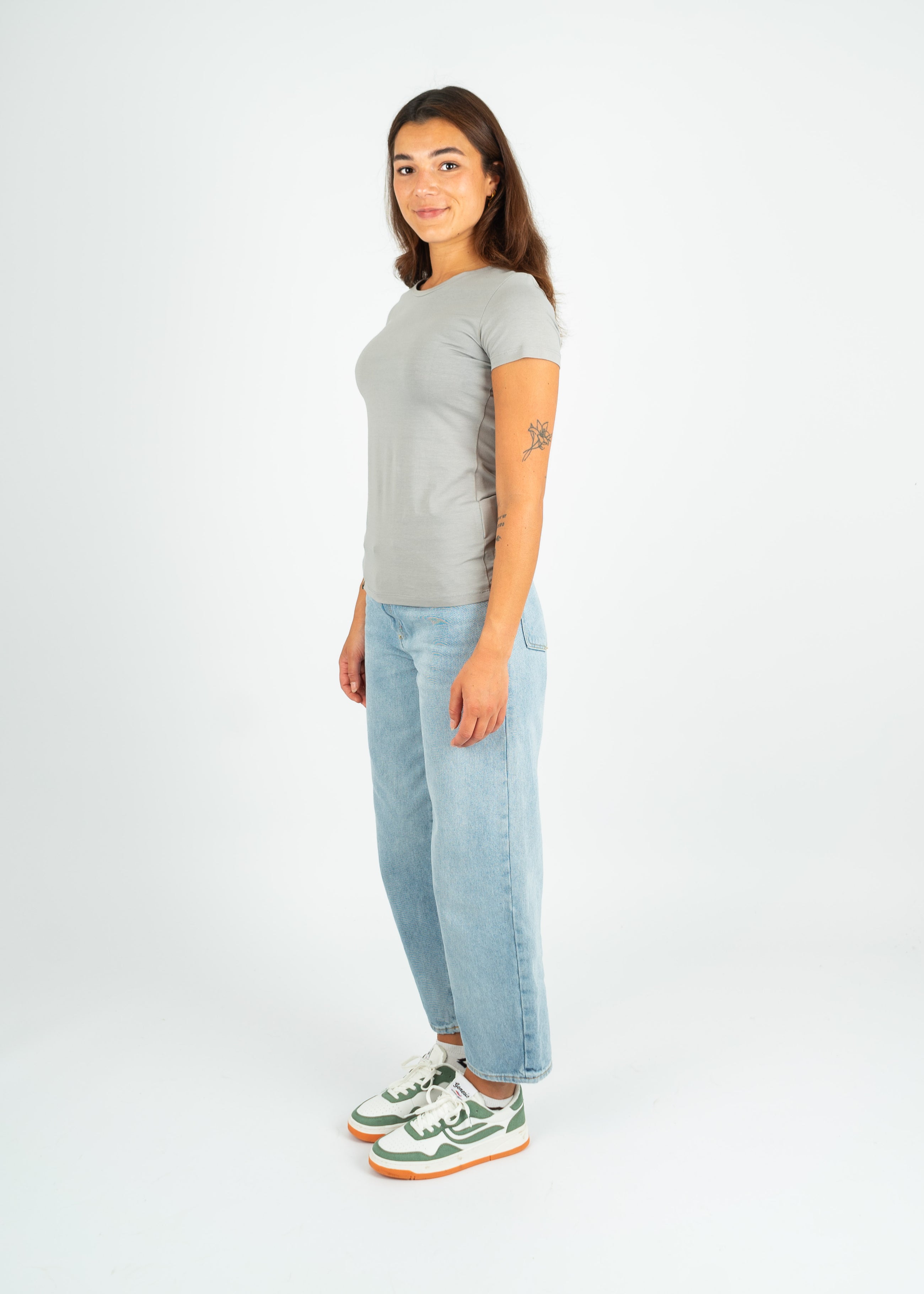 Unser Model Acelya ist <strong>173 cm</strong> groß und trägt <strong>Größe S</strong>.#