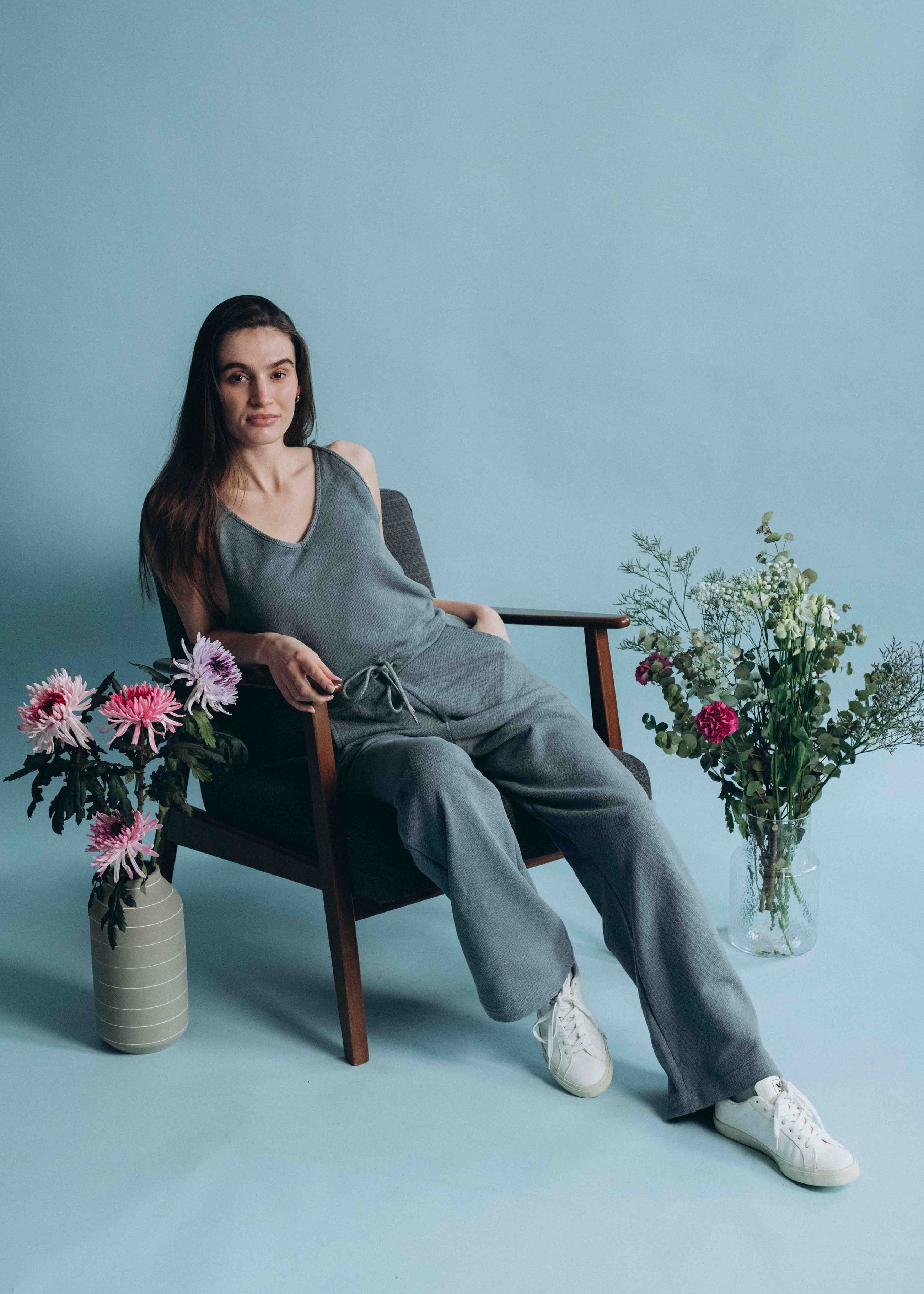 Unser Model Evelin ist <strong>177 cm</strong> groß und trägt <strong>Größe S</strong>.#