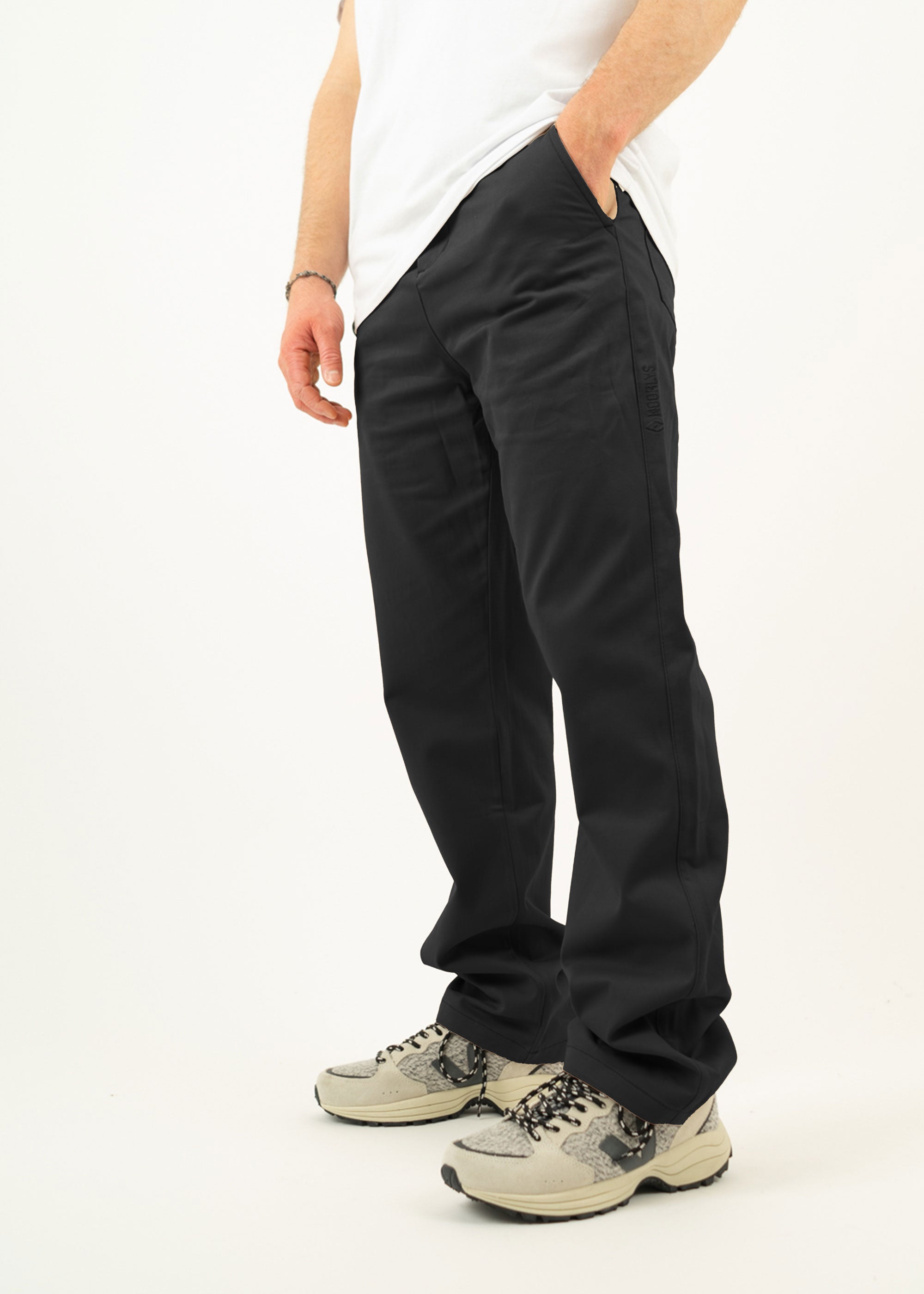 Unser Model Henry ist <strong>178 cm</strong> groß und trägt <strong>Größe S</strong>.#
