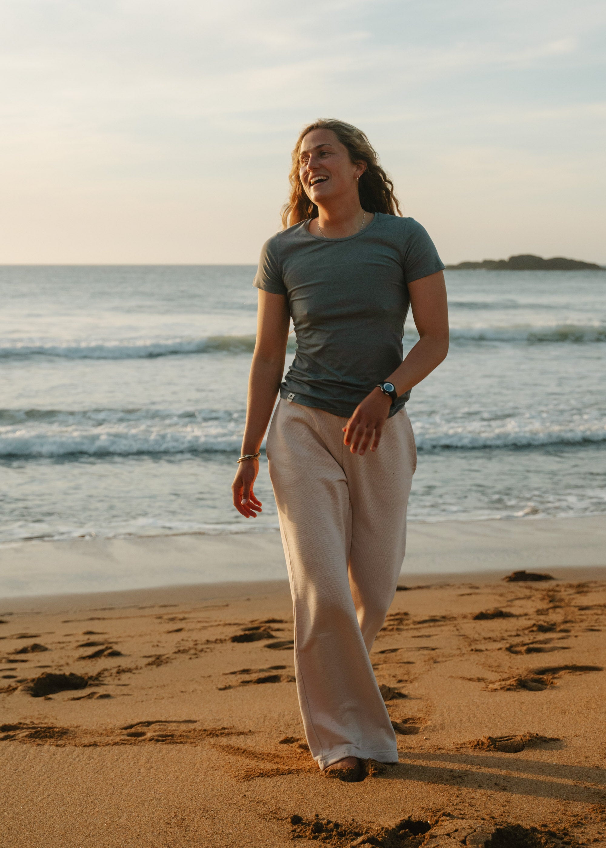 Unser Model Paulina ist <strong>176 cm</strong> groß und trägt <strong>Größe S</strong>.#