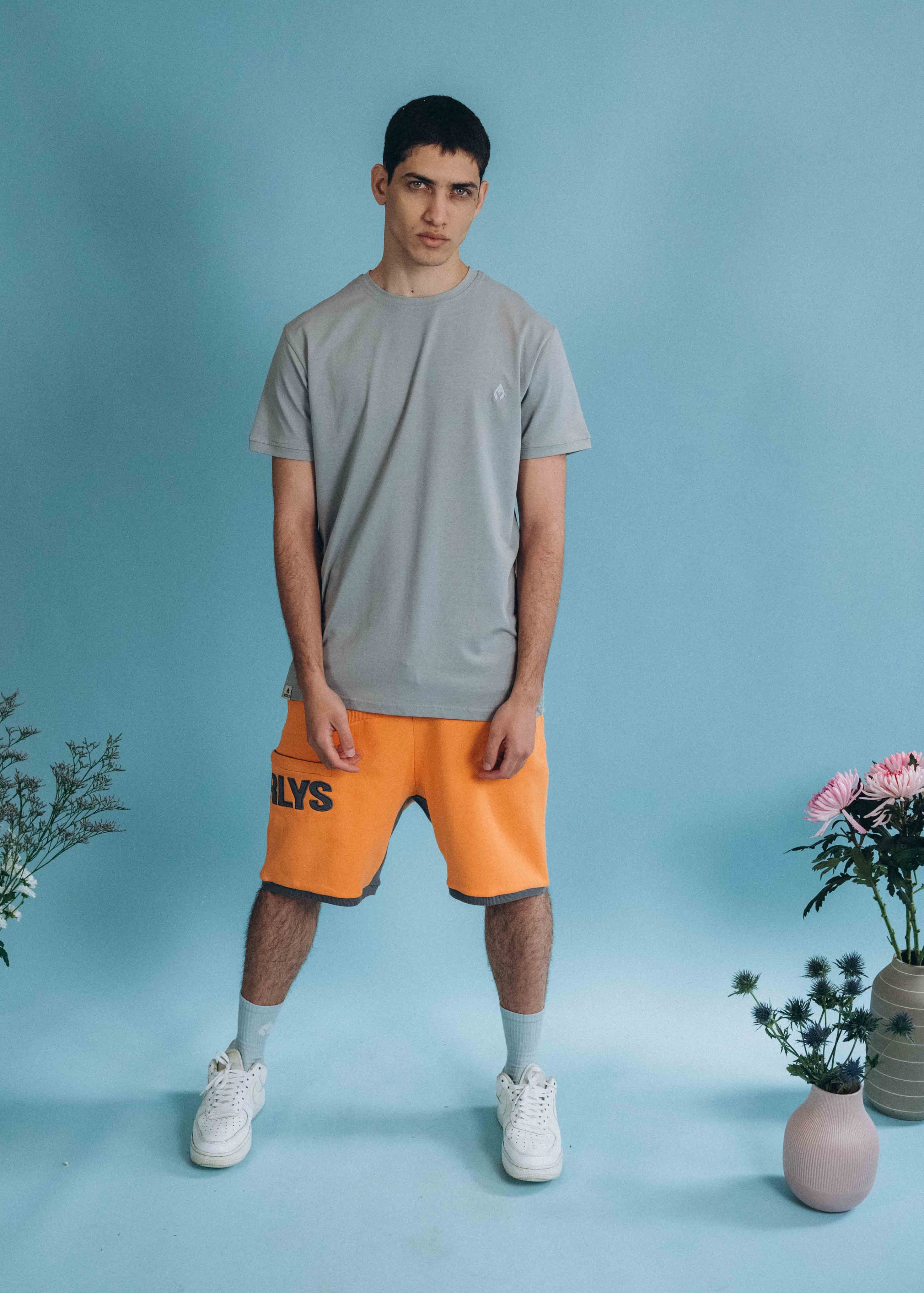 Unser Model Alisson ist <strong>184 cm</strong> groß und trägt <strong>Größe L</strong>.#