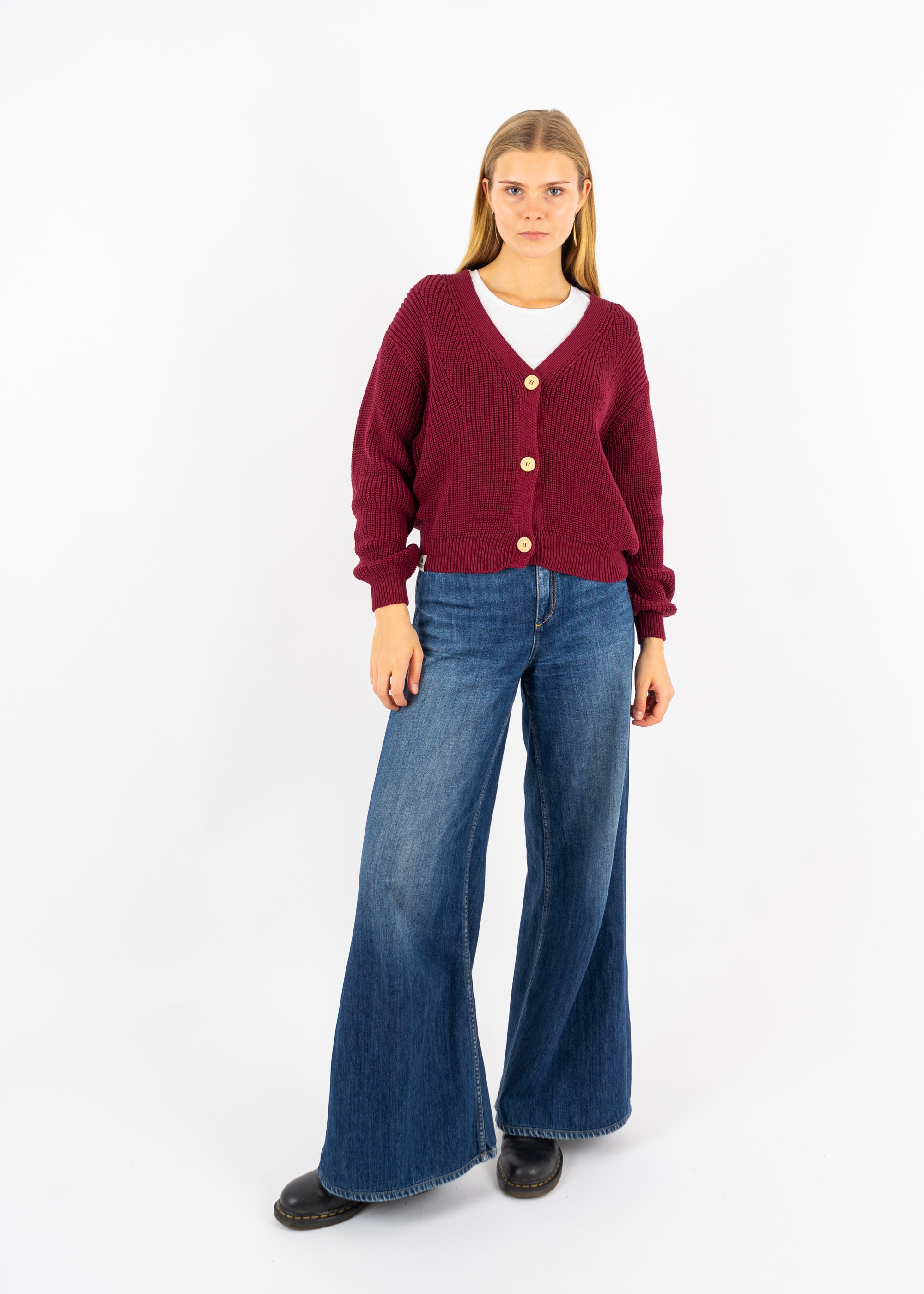 Unser Model Maike ist <strong>176 cm</strong> groß und trägt <strong>Größe S</strong>.#