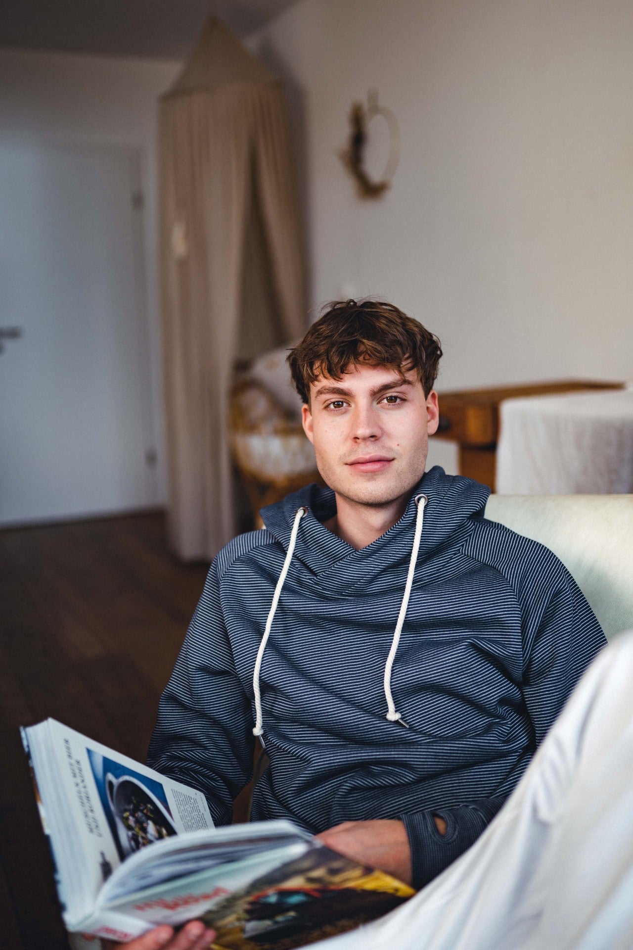 Unser Model Fynn ist <strong>188 cm</strong> groß und trägt <strong>Größe L</strong>.#