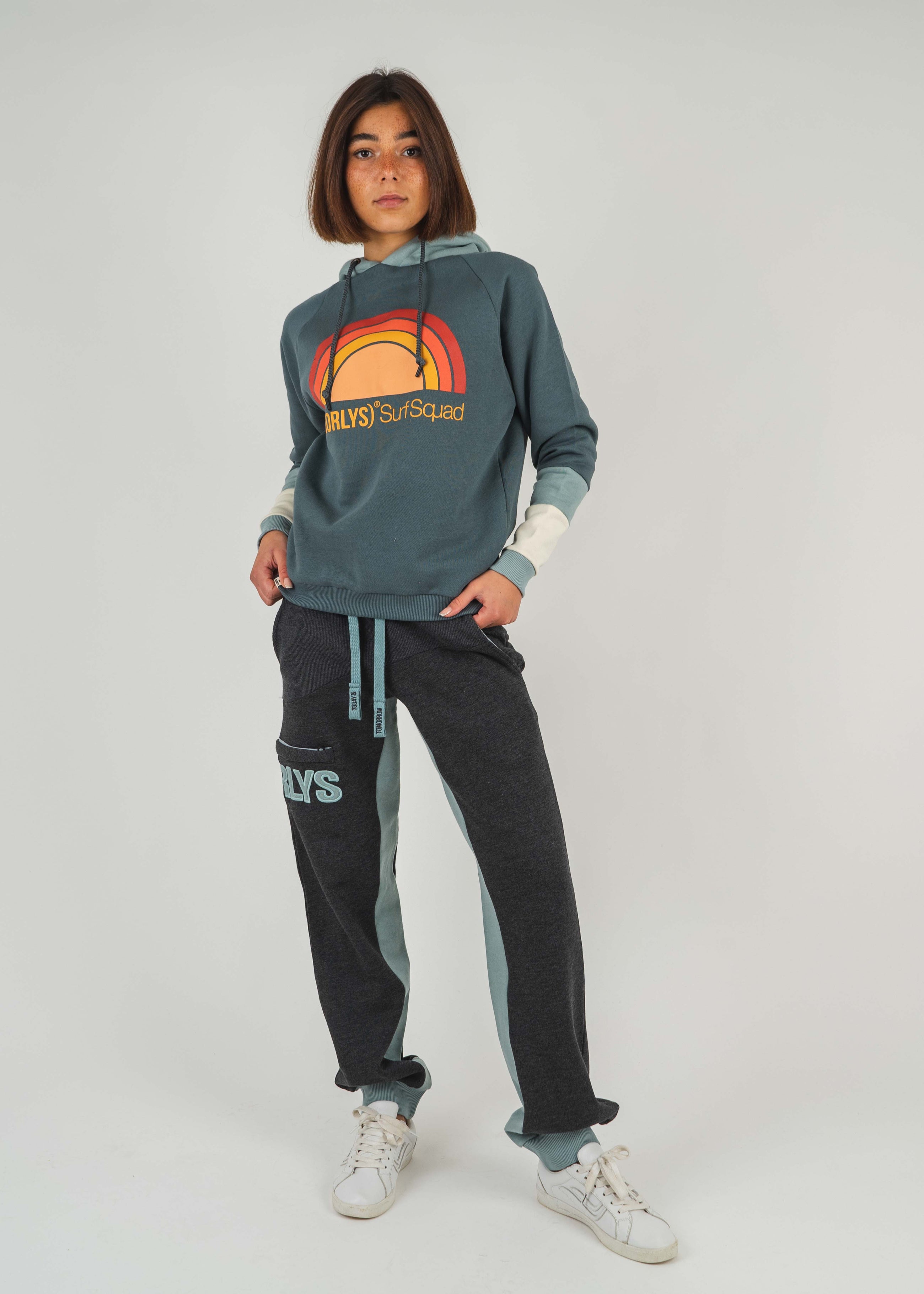 Unser Model Acelya ist <strong>173 cm</strong> groß und trägt <strong>Größe S</strong>.#