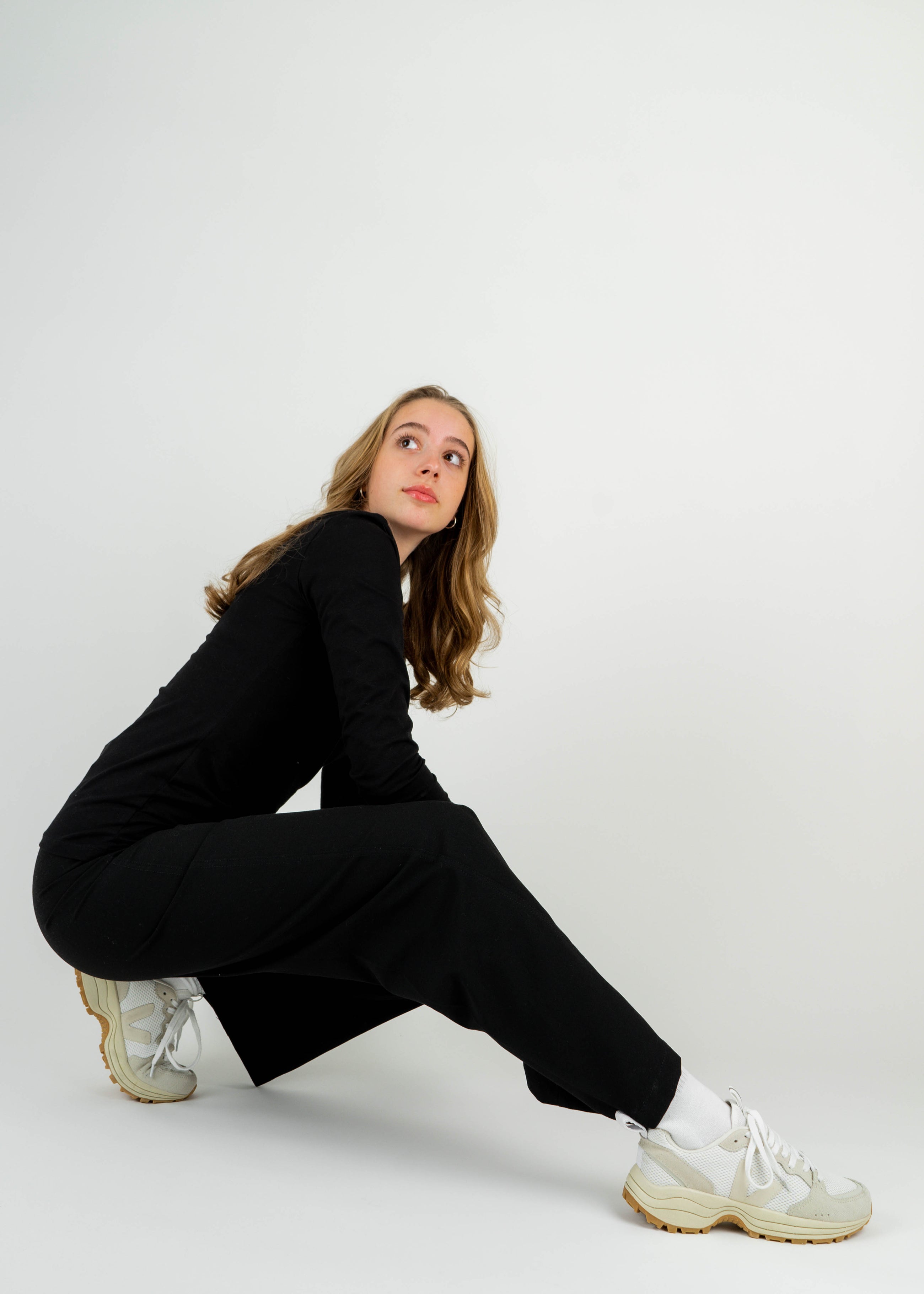 Unser Model Lynn ist <strong>165 cm</strong> groß und trägt <strong>Größe S</strong>.