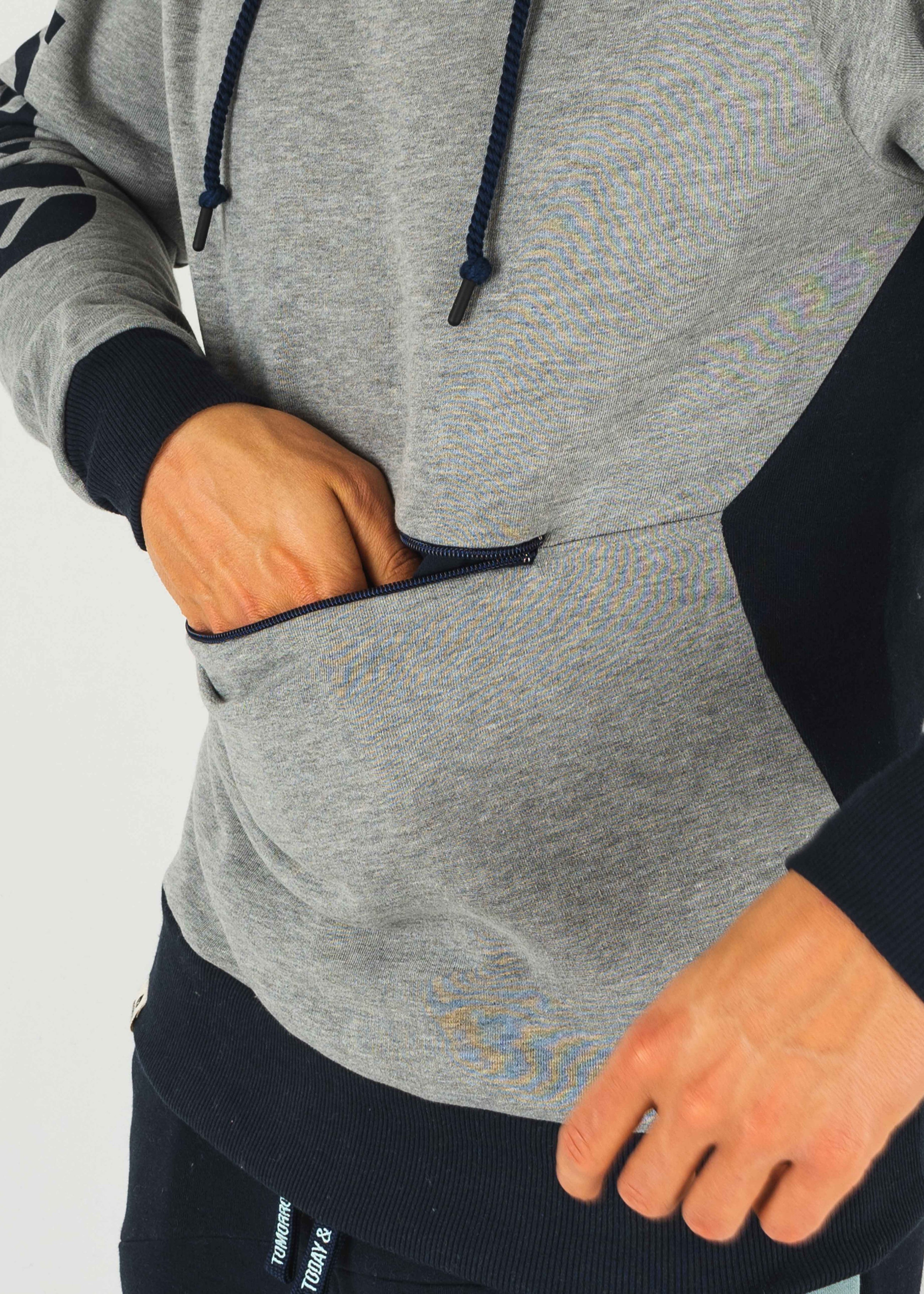 Unser Model Henning ist <strong>191 cm</strong> groß und trägt <strong>Größe L</strong>.#