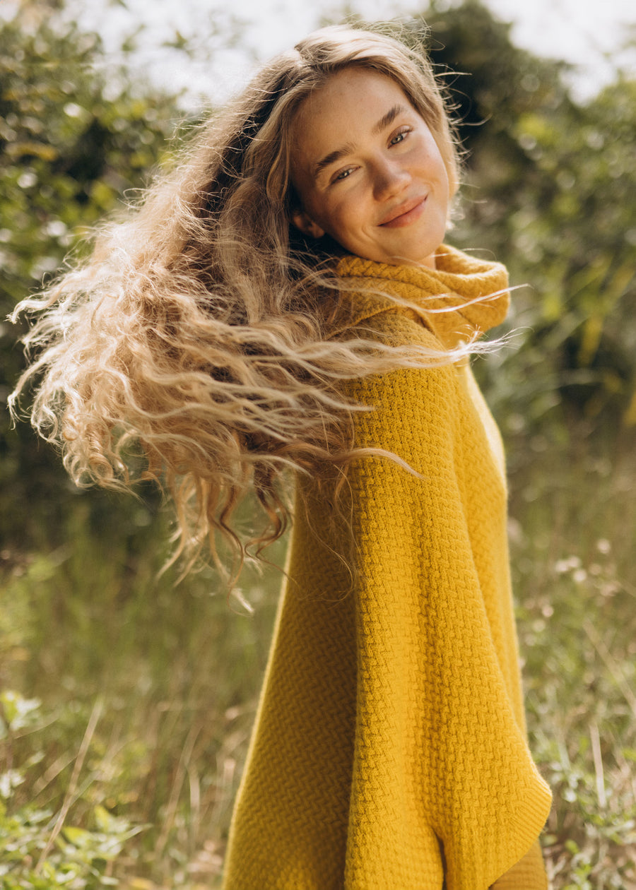 Strick-Poncho MUUS HoneyGold
