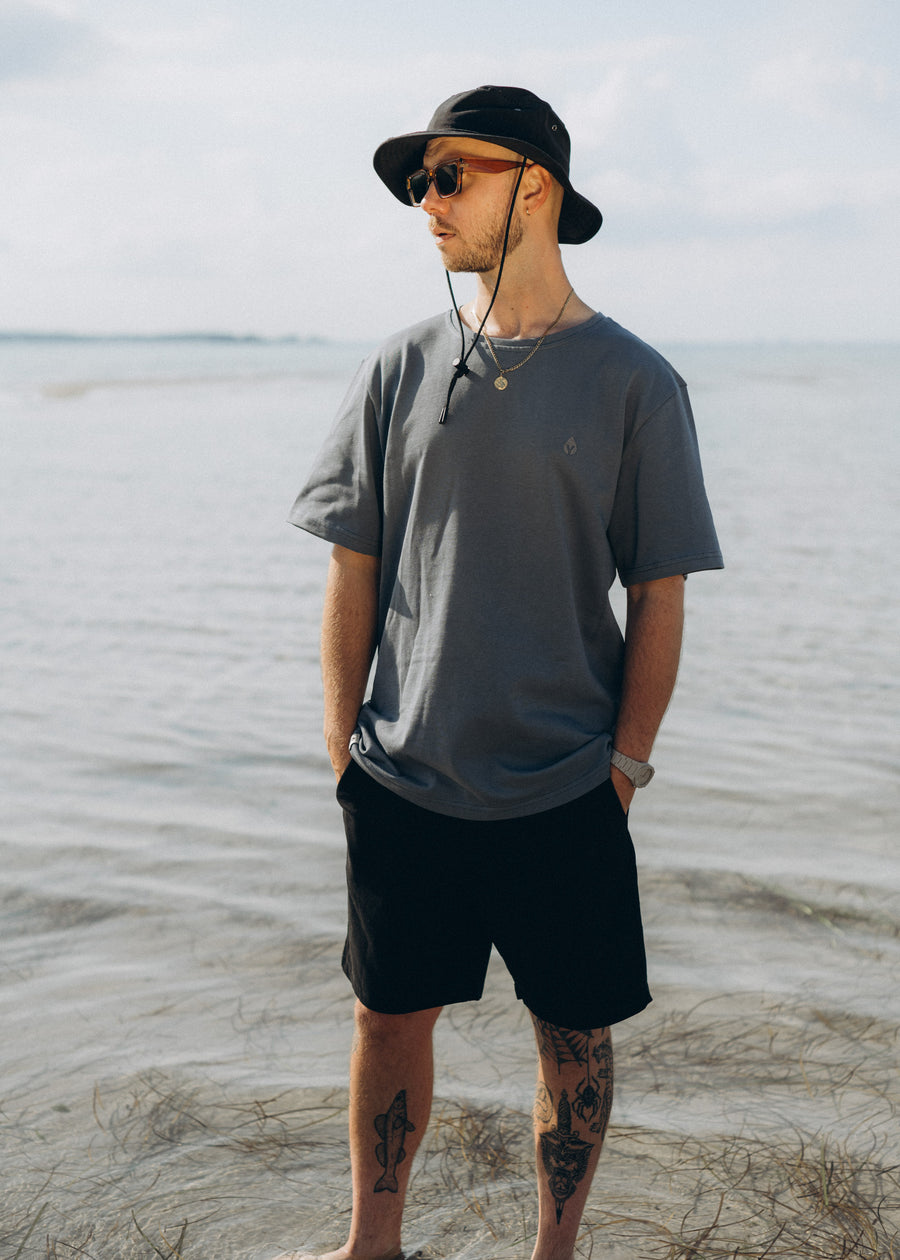 Unser Model Jonas ist 184 cm groß und trägt Größe XL.#