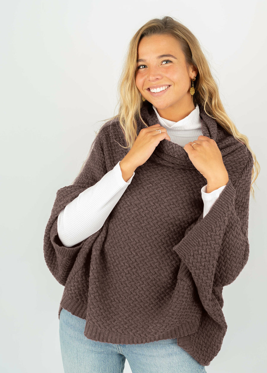 Bündel Poncho MUUS Schokolade & Longsleeve FJELLA