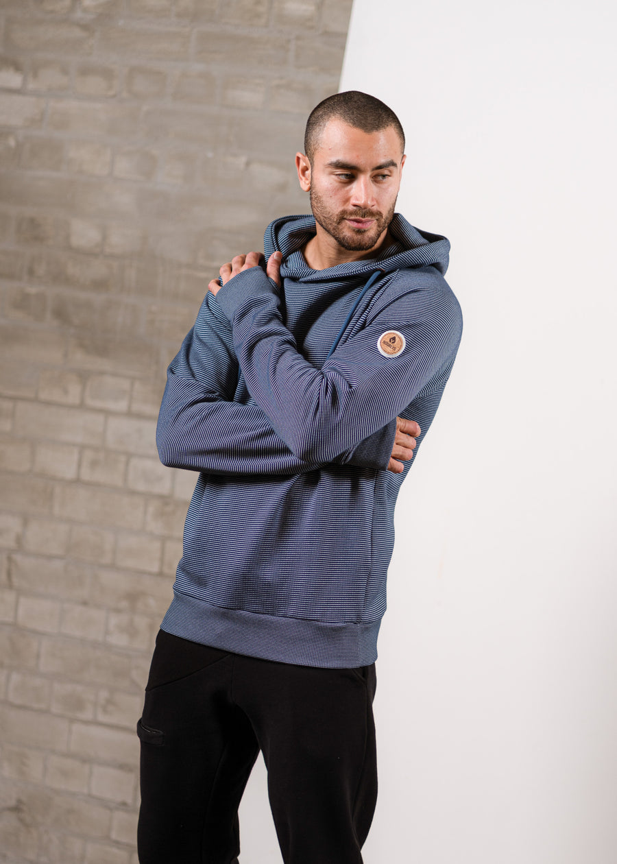 Unser Model Hugo ist 184 cm groß und trägt Größe L.#