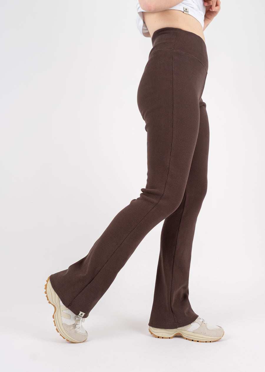 Unser Model ist 169 cm groß und trägt Größe S.#