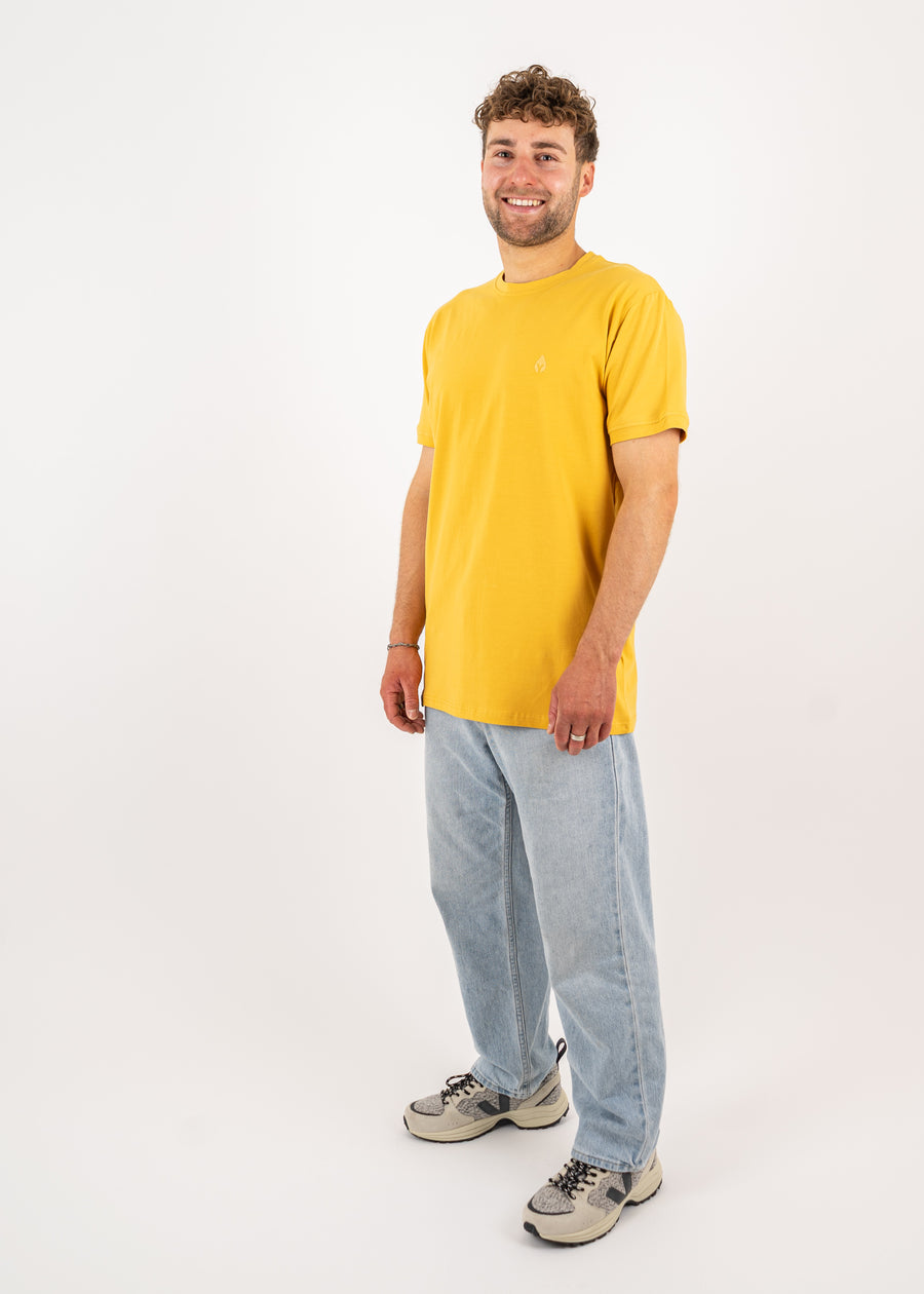 Unser Model Henry ist 178 cm groß und trägt Größe L.#