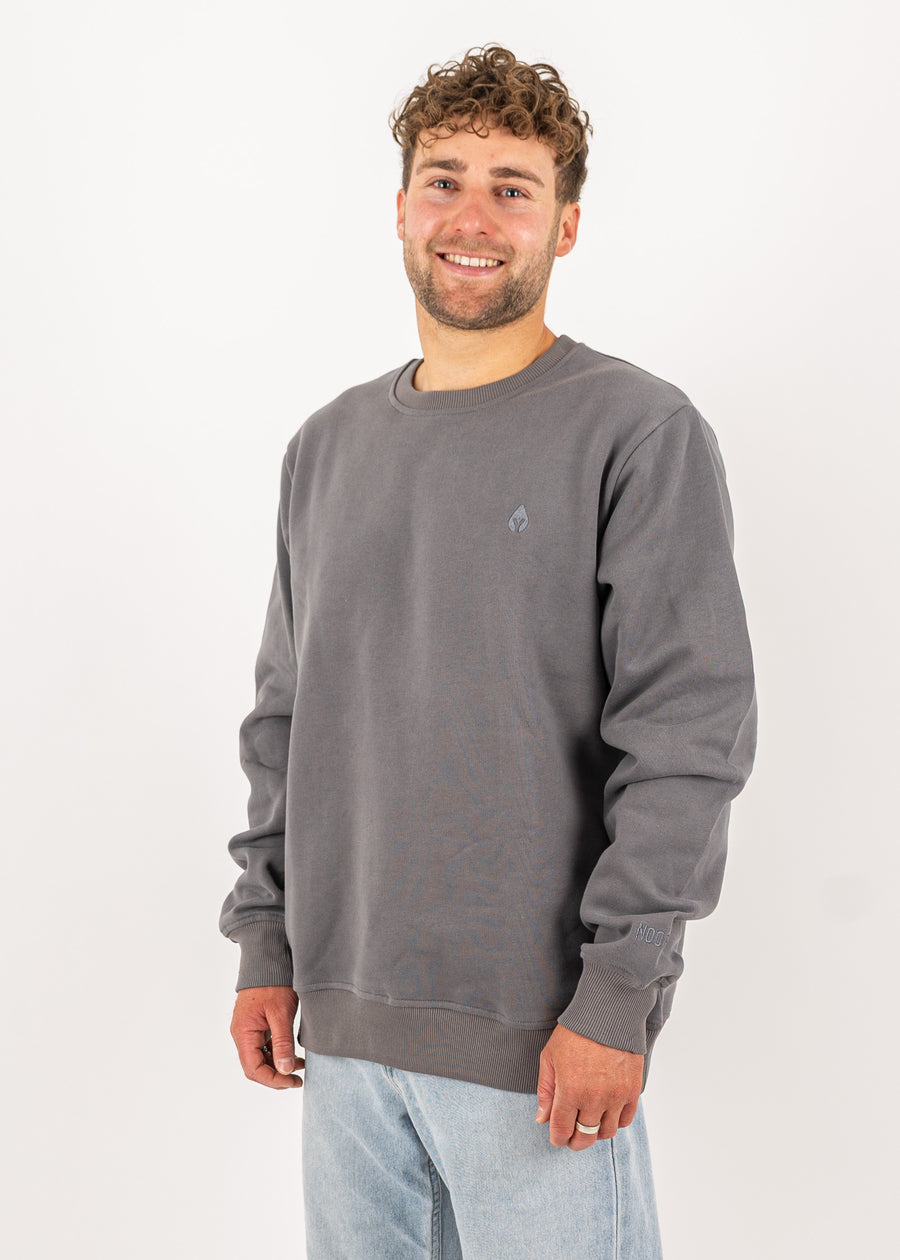 Unser Model Henry ist 178 cm groß und trägt Größe L.#