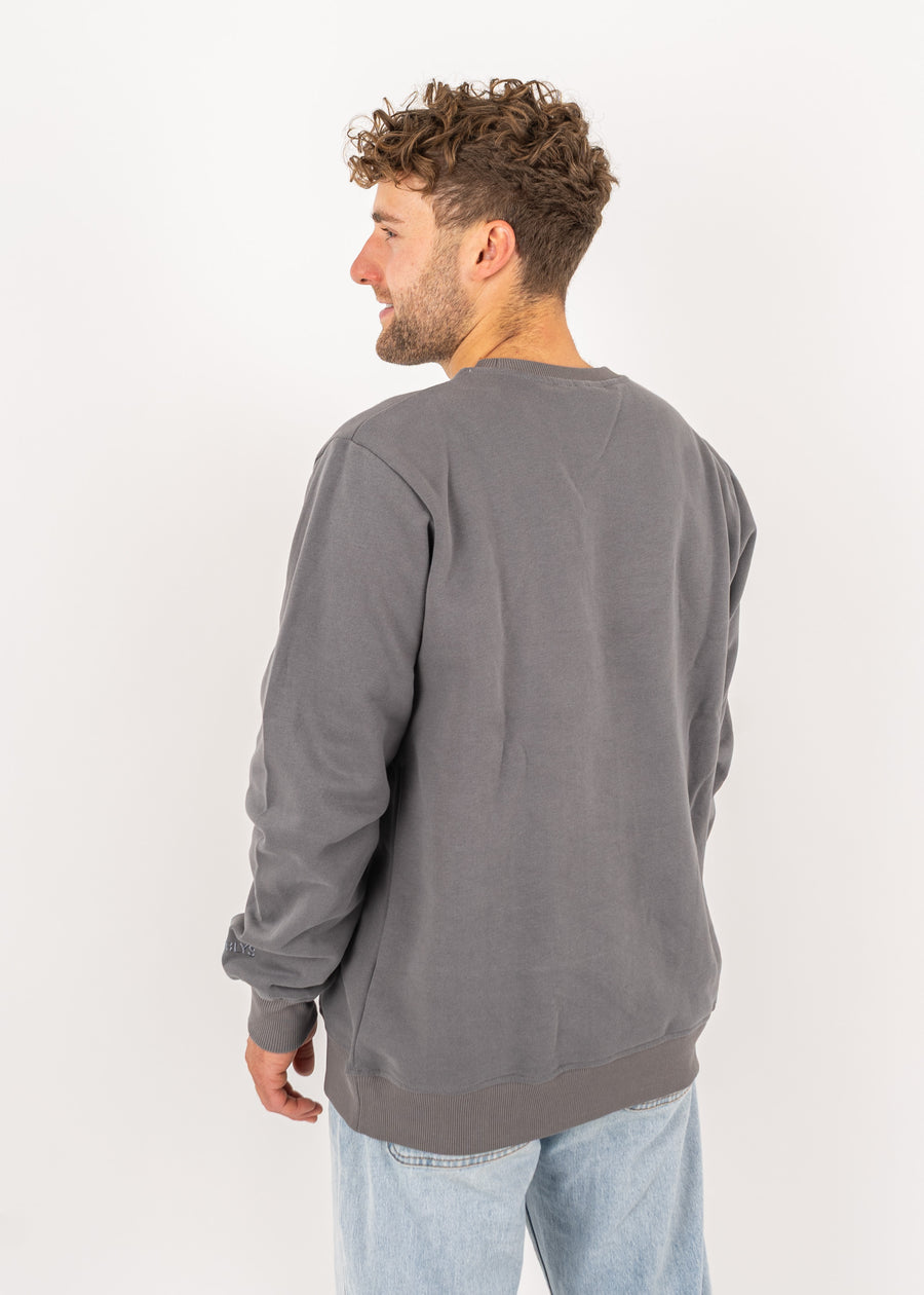 Unser Model Henry ist 178 cm groß und trägt Größe L.#