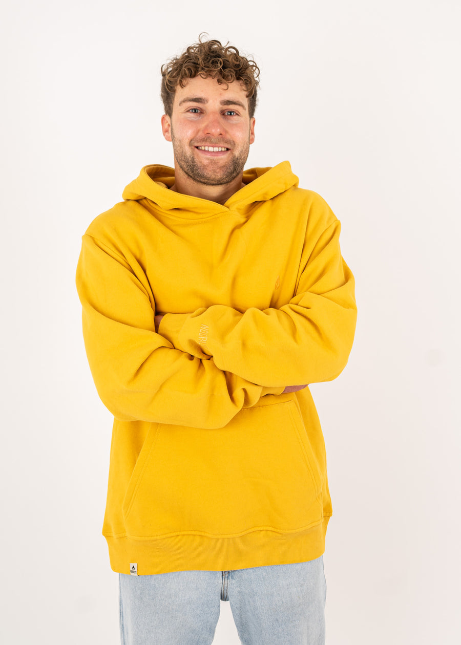 Unser Model Henry ist 178 cm groß und trägt Größe L.#