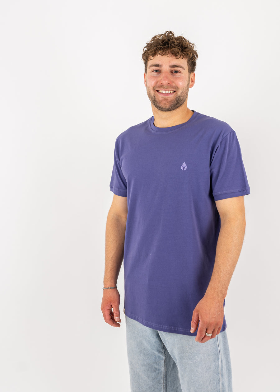 Unser Model Henry ist 178 cm groß und trägt Größe L.#