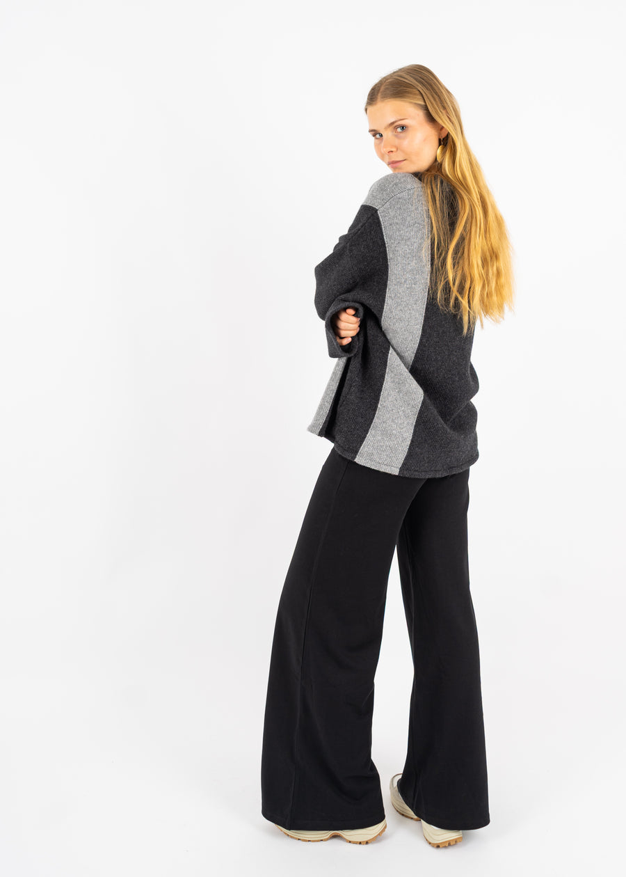 Unser Model Maike ist 176 cm groß und trägt Größe S.#