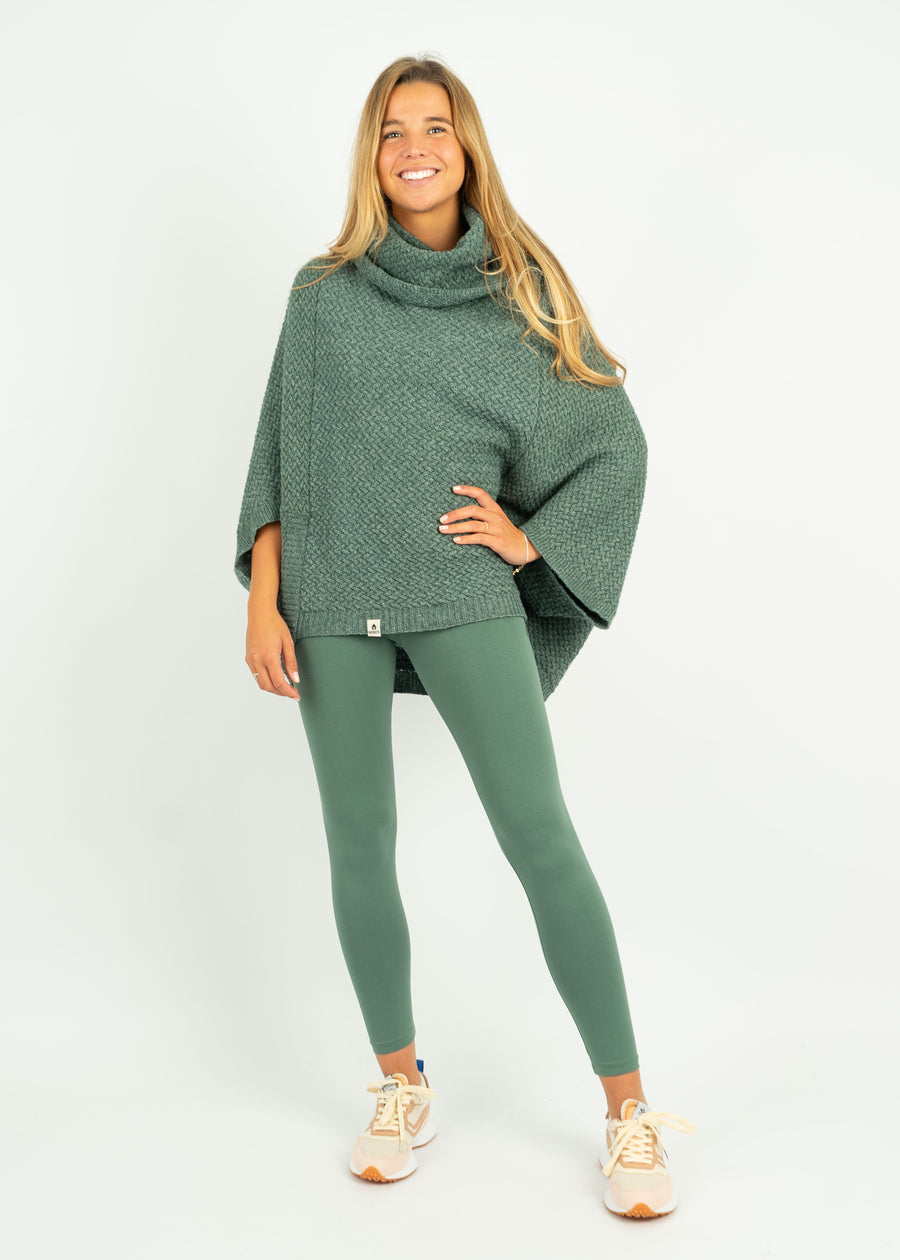 Bündel Poncho MUUS DarkForest & Leggings GEEV